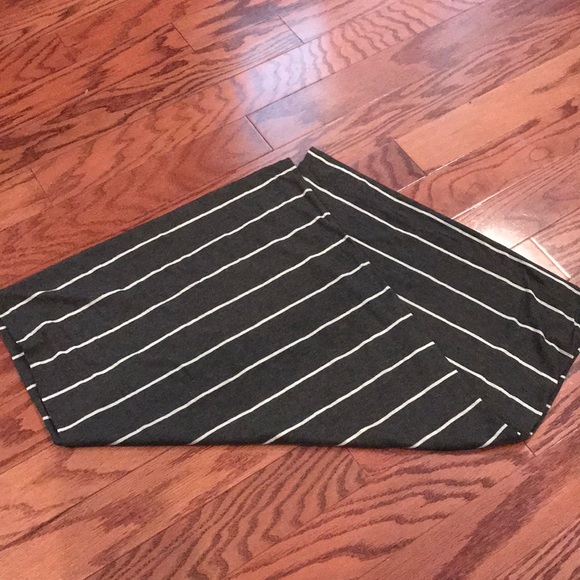 Gray striped Vince infinity scarf - Picture 2 of 3